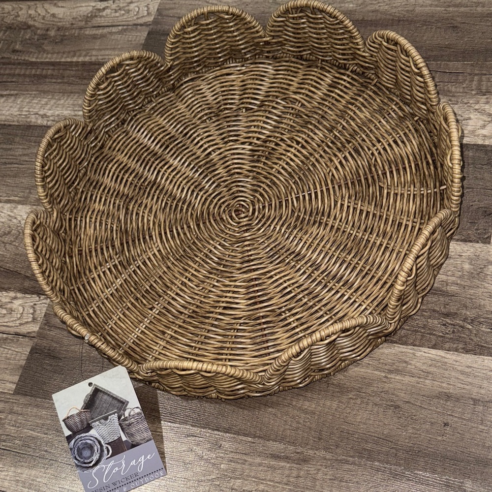 Wicker tray.